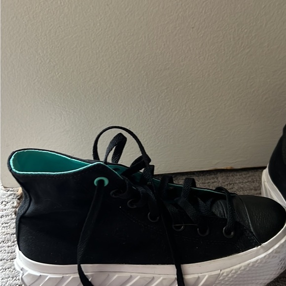 Black Converse - Picture 2 of 2